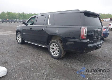 2017 GMC Yukon Xl Slt z USA, uszkodzony, nr VIN 1GKS2GKC9HR366392
